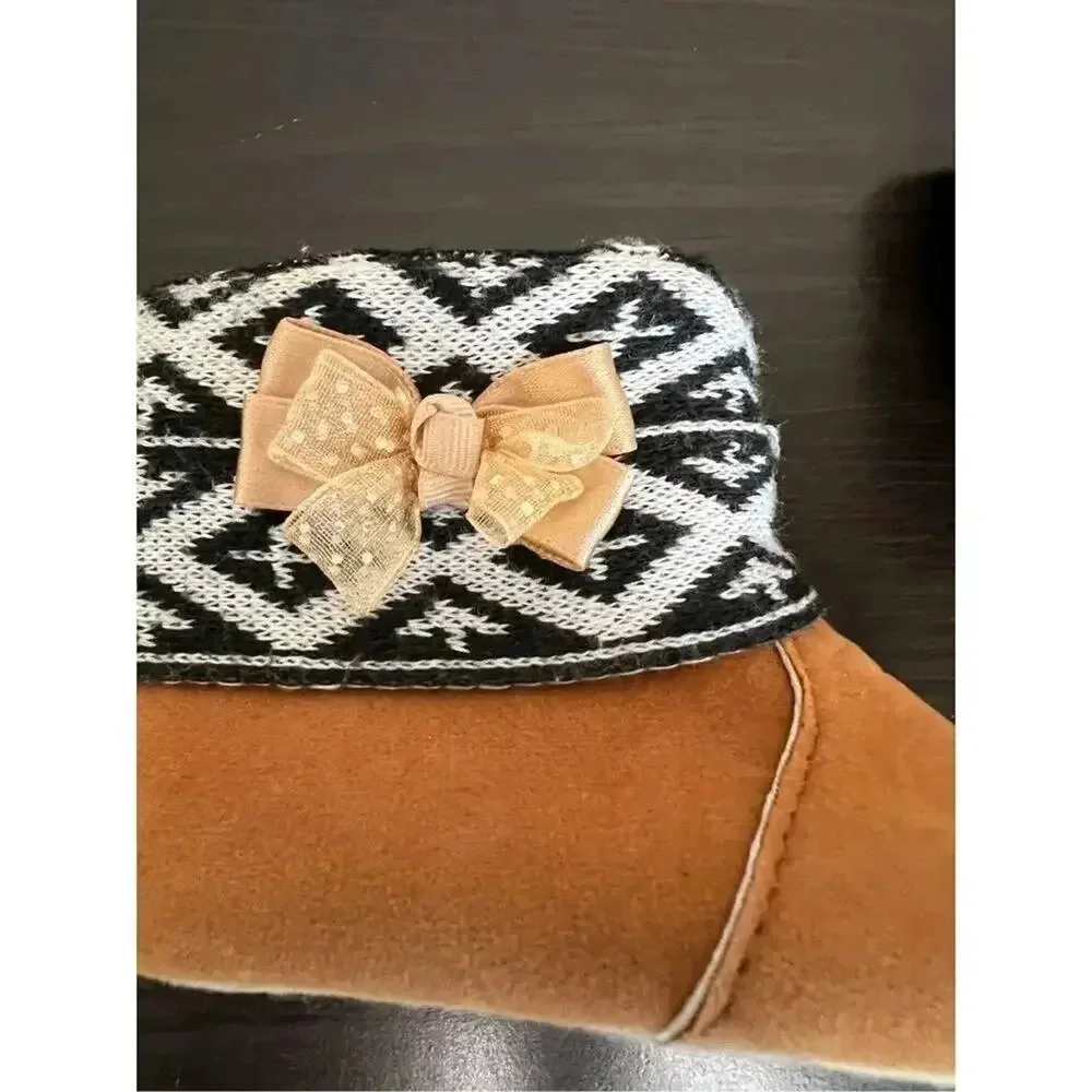 First Steps/Garanimals baby girl  moccasins & boots infant size 2